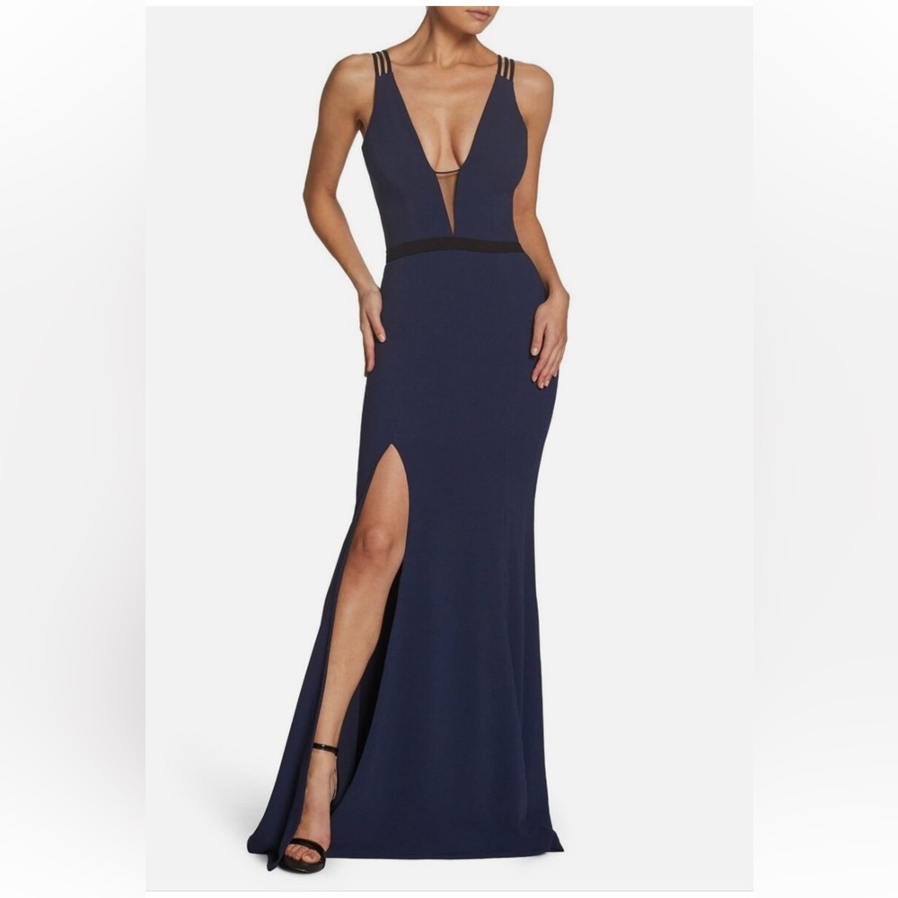 Elegant Navy Blue Evening Gown
